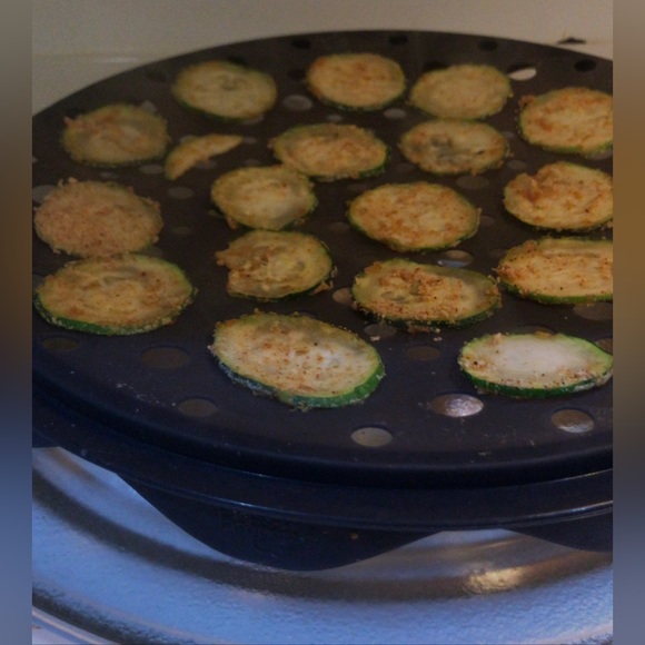 Pampered Chef Microwave Chip Maker - Picture 5 of 8